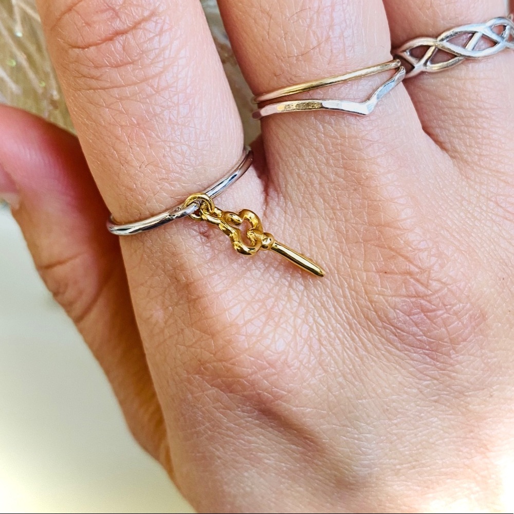 Sterling Silver Two Tone Key Charm Ring - Picture 2 of 3